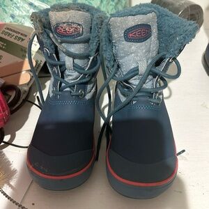 Keen boots unisex size 1